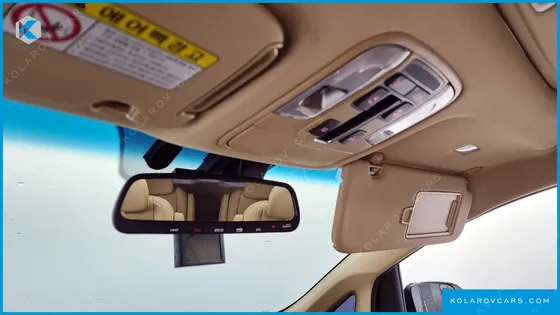 KIA CARNIVAL 9-SEATER NOBLESSE