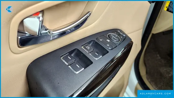 KIA CARNIVAL 9-SEATER NOBLESSE