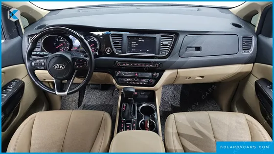KIA CARNIVAL 9-SEATER NOBLESSE