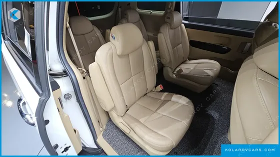 KIA CARNIVAL 9-SEATER NOBLESSE