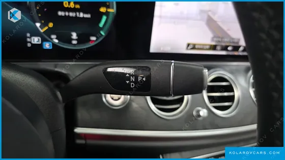MERCEDES E-CLASS E220D 4MATIC AMG LINE