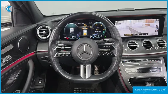 MERCEDES E-CLASS E220D 4MATIC AMG LINE