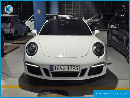 PORSCHE 911 CARRERA 4 GTS