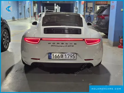 PORSCHE 911 CARRERA 4 GTS