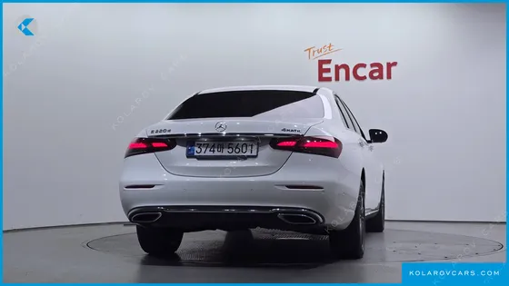 MERCEDES E-CLASS E220D 4MATIC EXCLUSIVE
