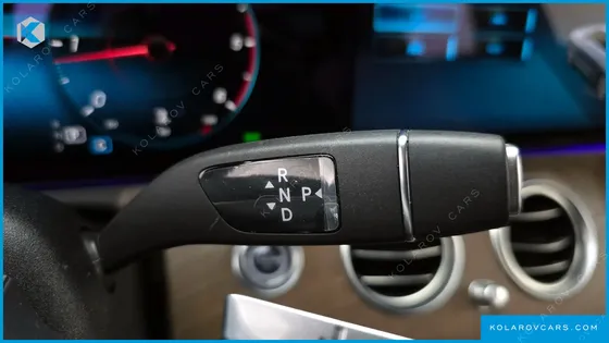 MERCEDES E-CLASS E220D 4MATIC EXCLUSIVE