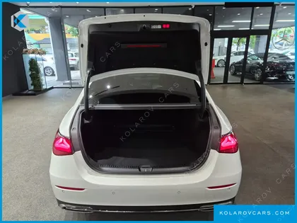 MERCEDES E-CLASS E200 AVANTGARDE