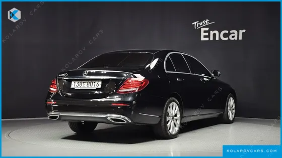 MERCEDES E-CLASS E220D EXCLUSIVE