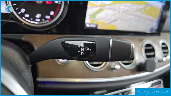 MERCEDES E-CLASS E220D EXCLUSIVE