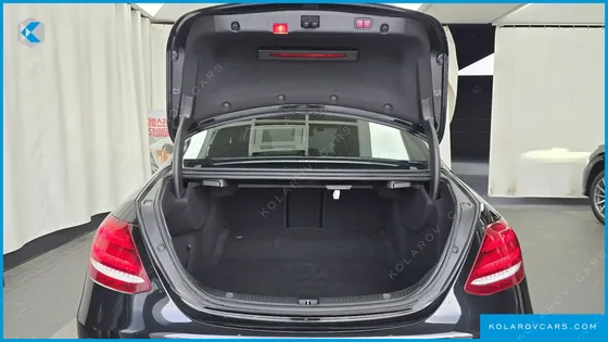 MERCEDES E-CLASS E220D EXCLUSIVE