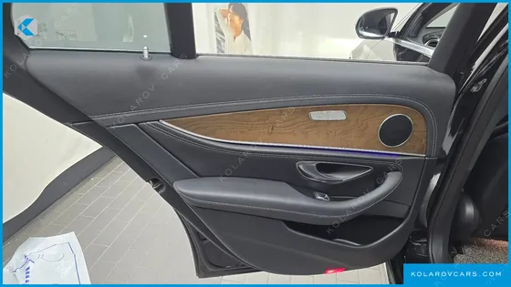 MERCEDES E-CLASS E220D EXCLUSIVE