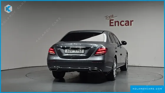MERCEDES E-CLASS E300 4MATIC EXCLUSIVE