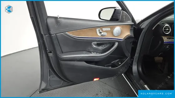 MERCEDES E-CLASS E300 4MATIC EXCLUSIVE