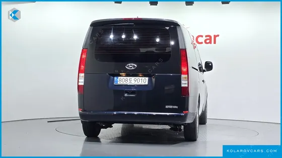 HYUNDAI STARIA CARGO 5-SEATER