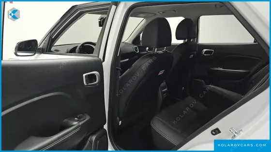 HYUNDAI VENUE 1,6 PREMIUM