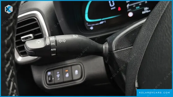 HYUNDAI VENUE 1,6 PREMIUM