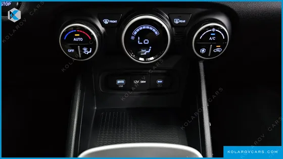 HYUNDAI VENUE 1,6 PREMIUM