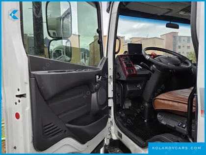 HYUNDAI MEGA TRUCK GOLD