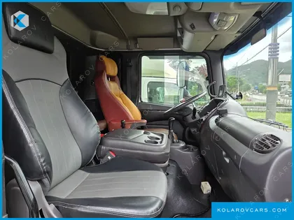 HYUNDAI MEGA TRUCK GOLD