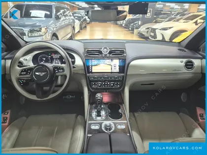 BENTLEY BENTAYGA 4.0 V8 AZURE