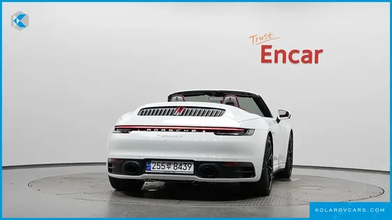 PORSCHE 911 CARRERA 4 CABRIOLET