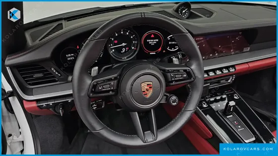 PORSCHE 911 CARRERA 4 CABRIOLET