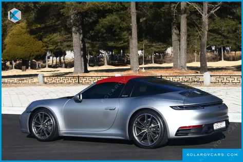 PORSCHE 911 TARGA 4