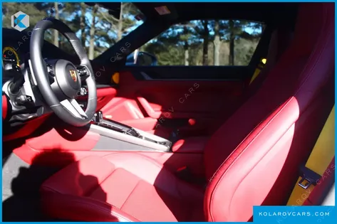 PORSCHE 911 TARGA 4