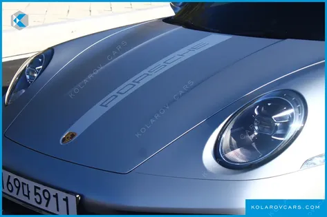 PORSCHE 911 TARGA 4
