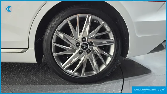 HYUNDAI GRANDEUR 2.5