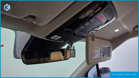 KIA CARNIVAL 7-SEATER SIGNATURE