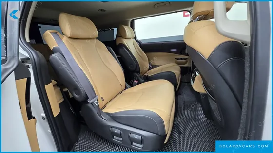 KIA CARNIVAL 7-SEATER SIGNATURE