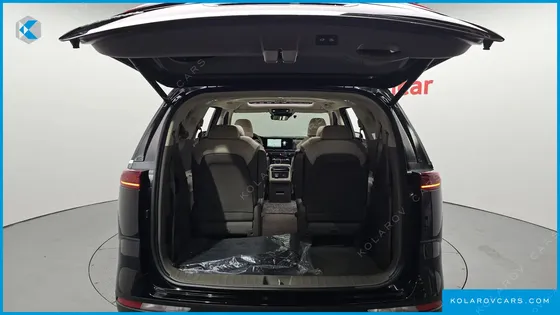 KIA CARNIVAL 9-SEATER SIGNATURE