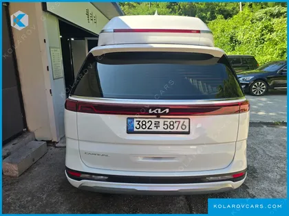 KIA CARNIVAL 7-SEATER HI-LIMOUSINE