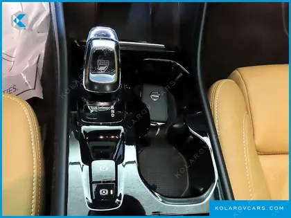 VOLVO XC40 B4 INSCRIPTION