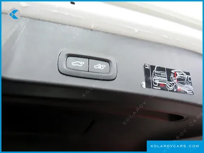VOLVO XC40 B4 INSCRIPTION