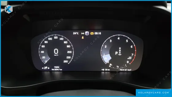 VOLVO XC40 T4 R-DESIGN
