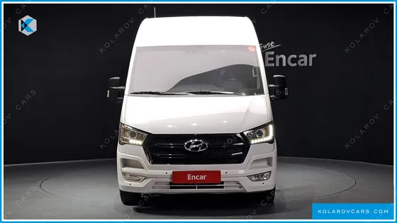 HYUNDAI SOLATI 11-SEATER