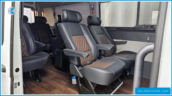 HYUNDAI SOLATI 11-SEATER