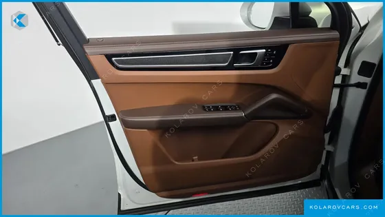 PORSCHE CAYENNE 3.0