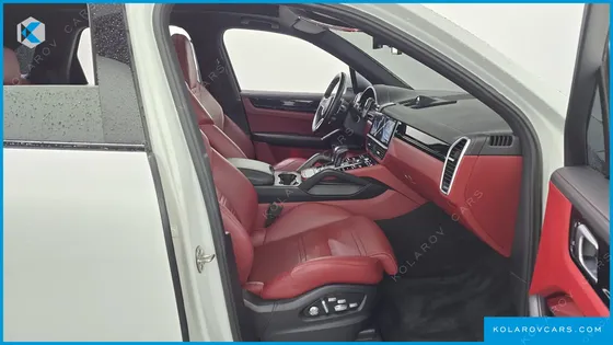 PORSCHE CAYENNE 3.0