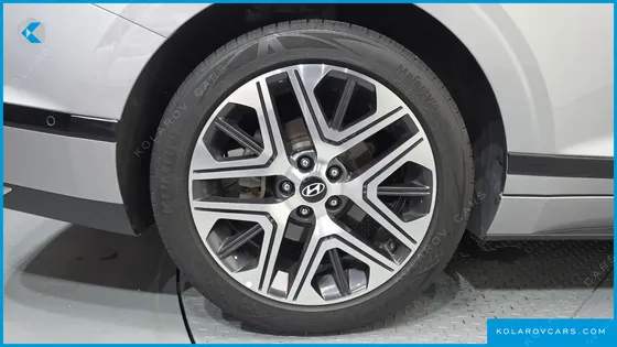 HYUNDAI GRANDEUR 2,5 GASOLINE 2WD