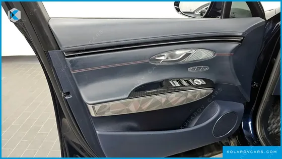 GENESIS GV70 2.5T GASOLINE 2WD