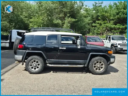 TOYOTA FJ CRUISER 4WD V6