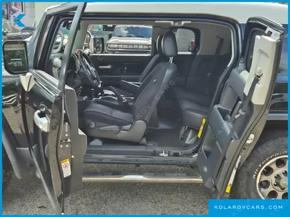 TOYOTA FJ CRUISER 4WD V6