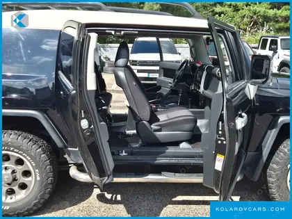 TOYOTA FJ CRUISER 4WD V6