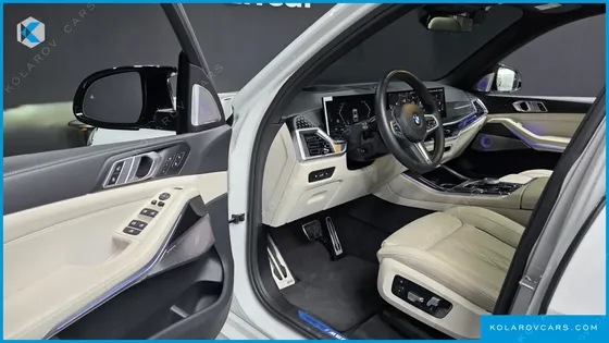 BMW X5 M60I