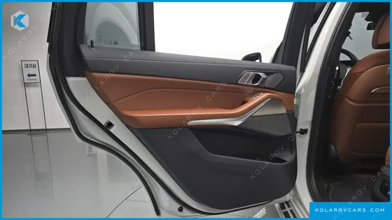 BMW X7 XDRIVE 40I DESIGN PURE EXCELLENCE 6-SEATER