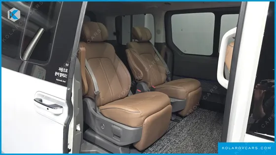 HYUNDAI STARIA HEV 1.6 LOUNGE 7-SEATER