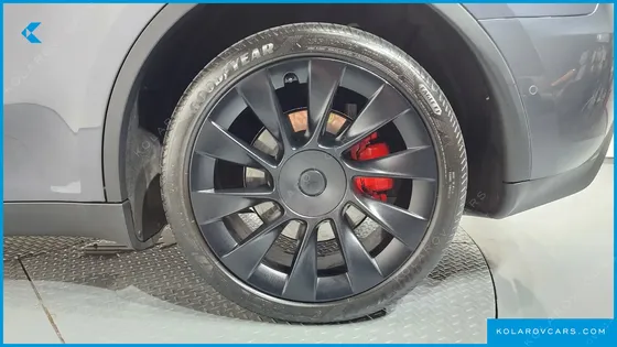 TESLA MODEL Y LONG RANGE AWD